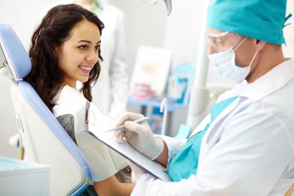 Are Broken Dentures A Dental Emergency?
