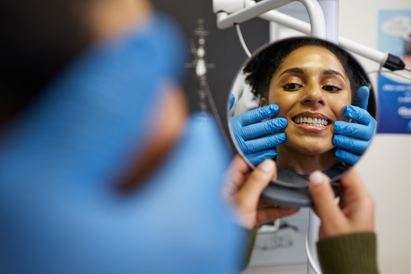 Full Mouth Reconstruction: Replacing Teeth With Dentures