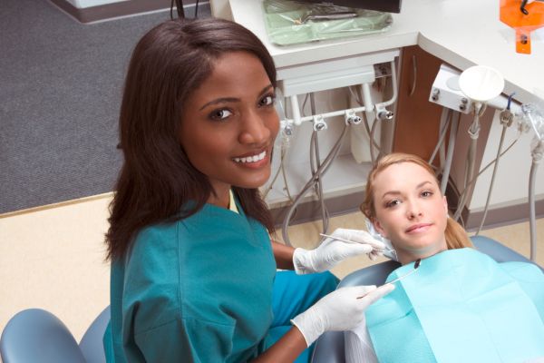 Can A General Dentist In Chicago Perform A Root Canal?